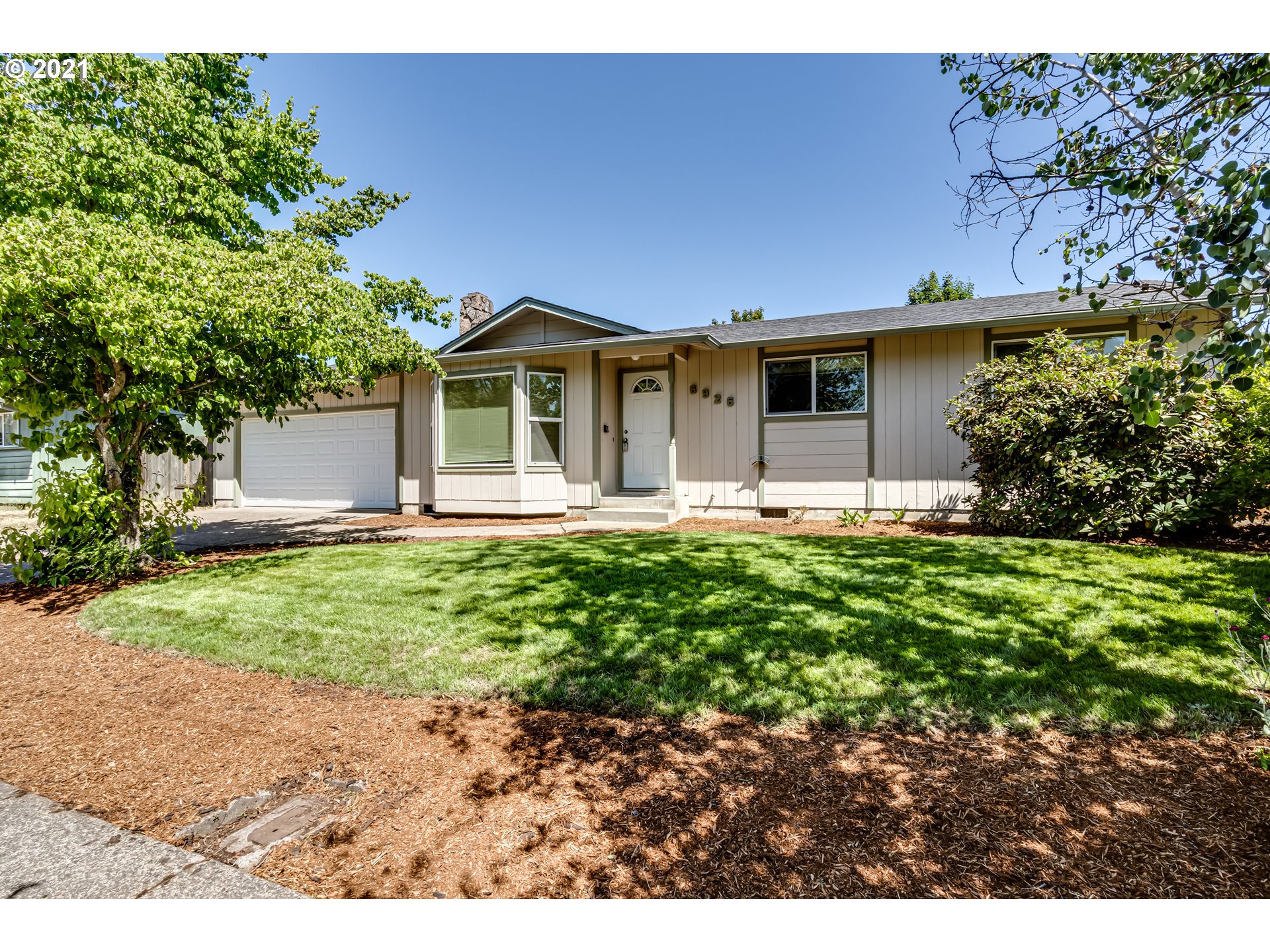 6926 D Street Springfield, OR 97478 - Photo 1 of 20 Gallery Image 1
