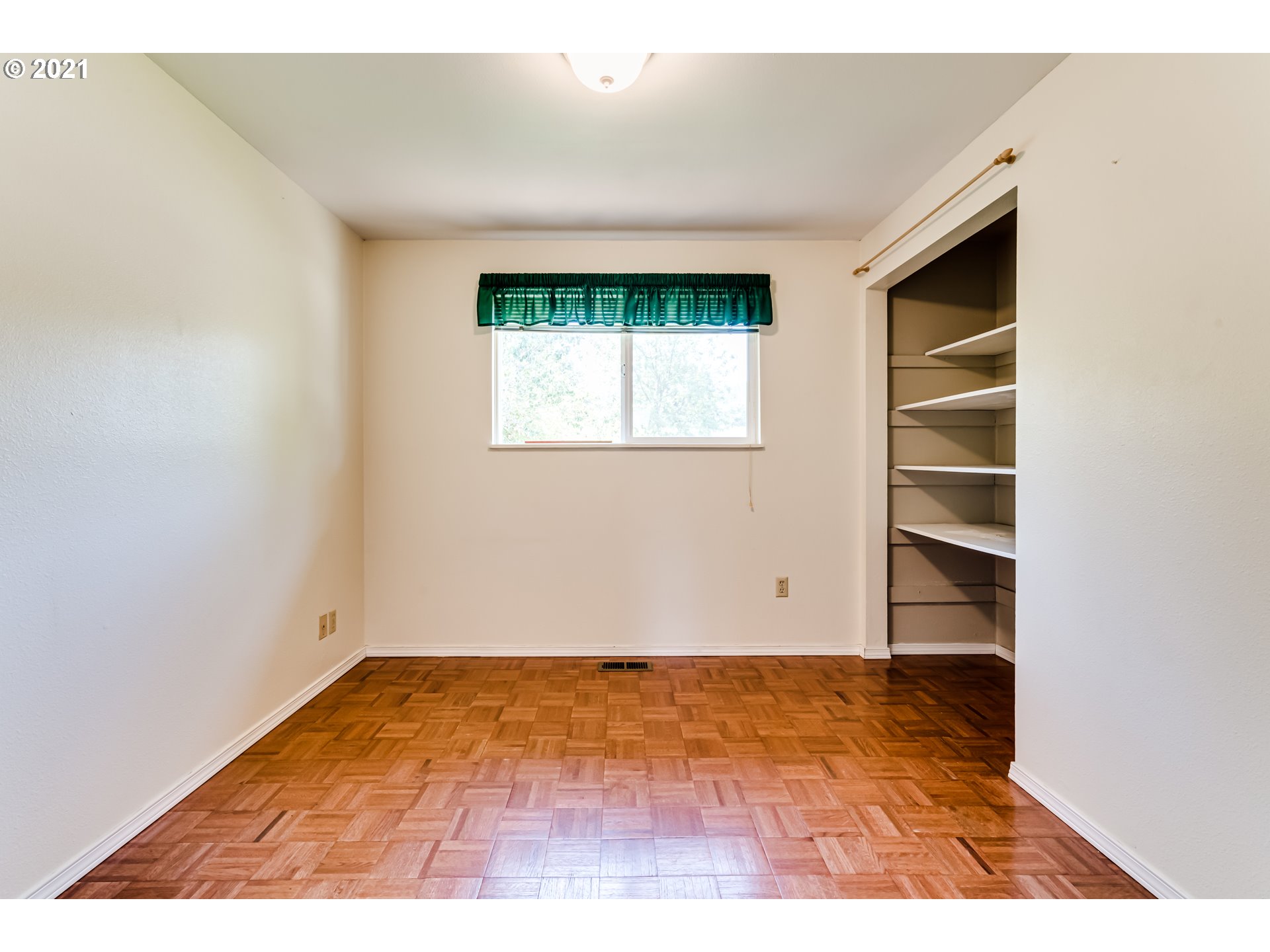 6926 D Street Springfield, OR 97478 - Photo 13 of 20 Gallery Image 13