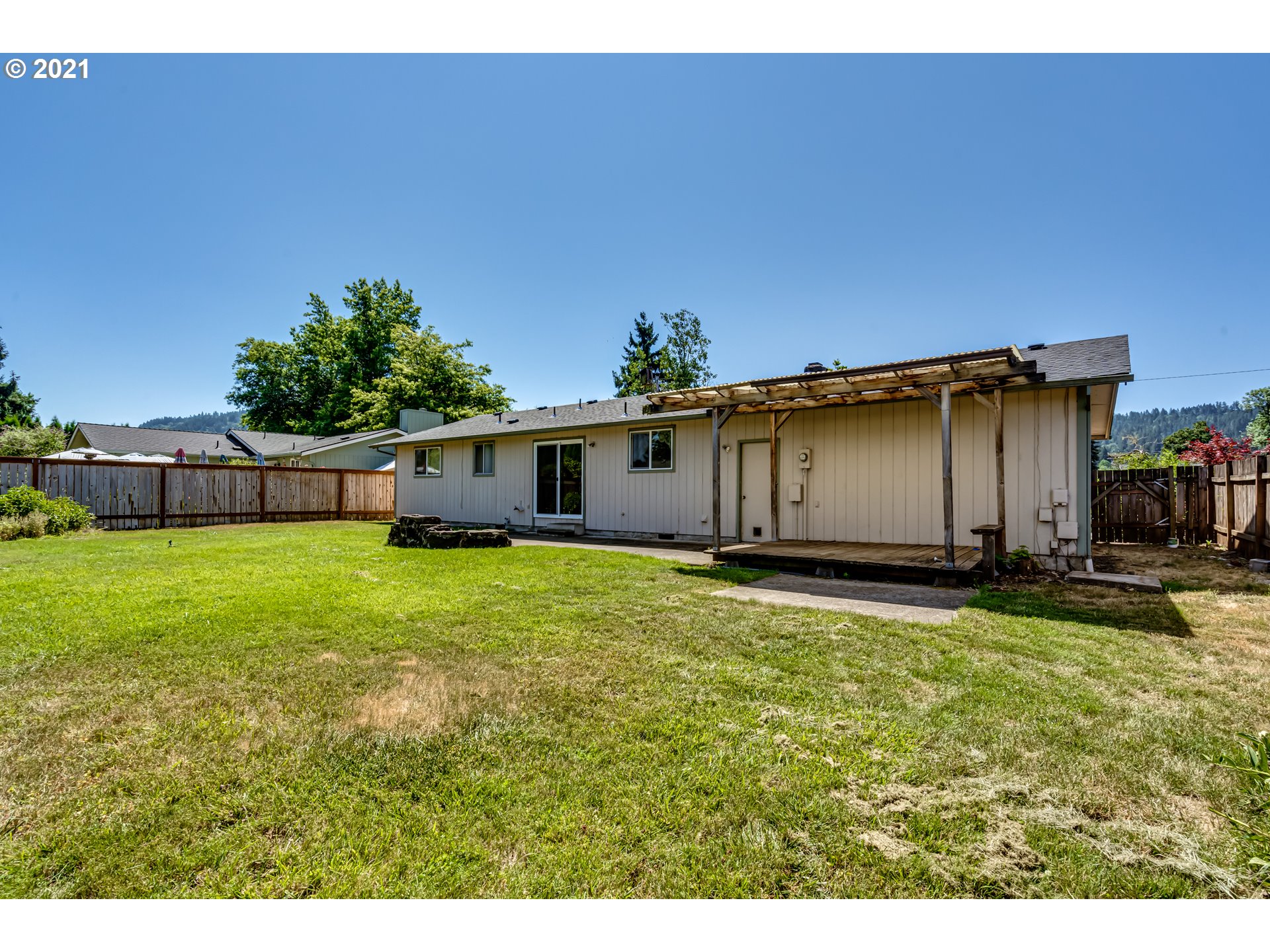 6926 D Street Springfield, OR 97478 - Photo 16 of 20 Gallery Image 16