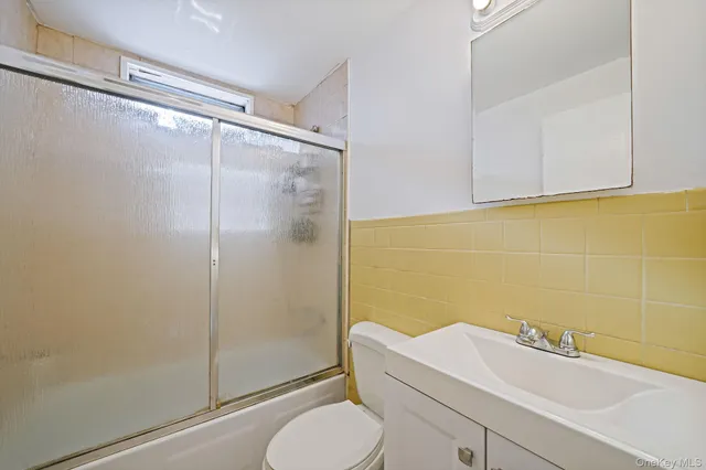 $625,000 | 90 Winchester Drive, Lindenhurst, NY 11757