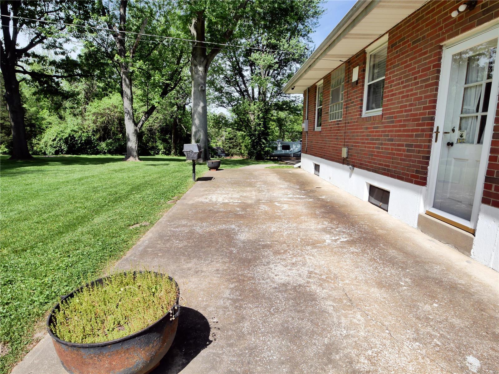 1102 Stein Road St. Louis, MO 63135 - Photo 12 of 44 Gallery Image 12