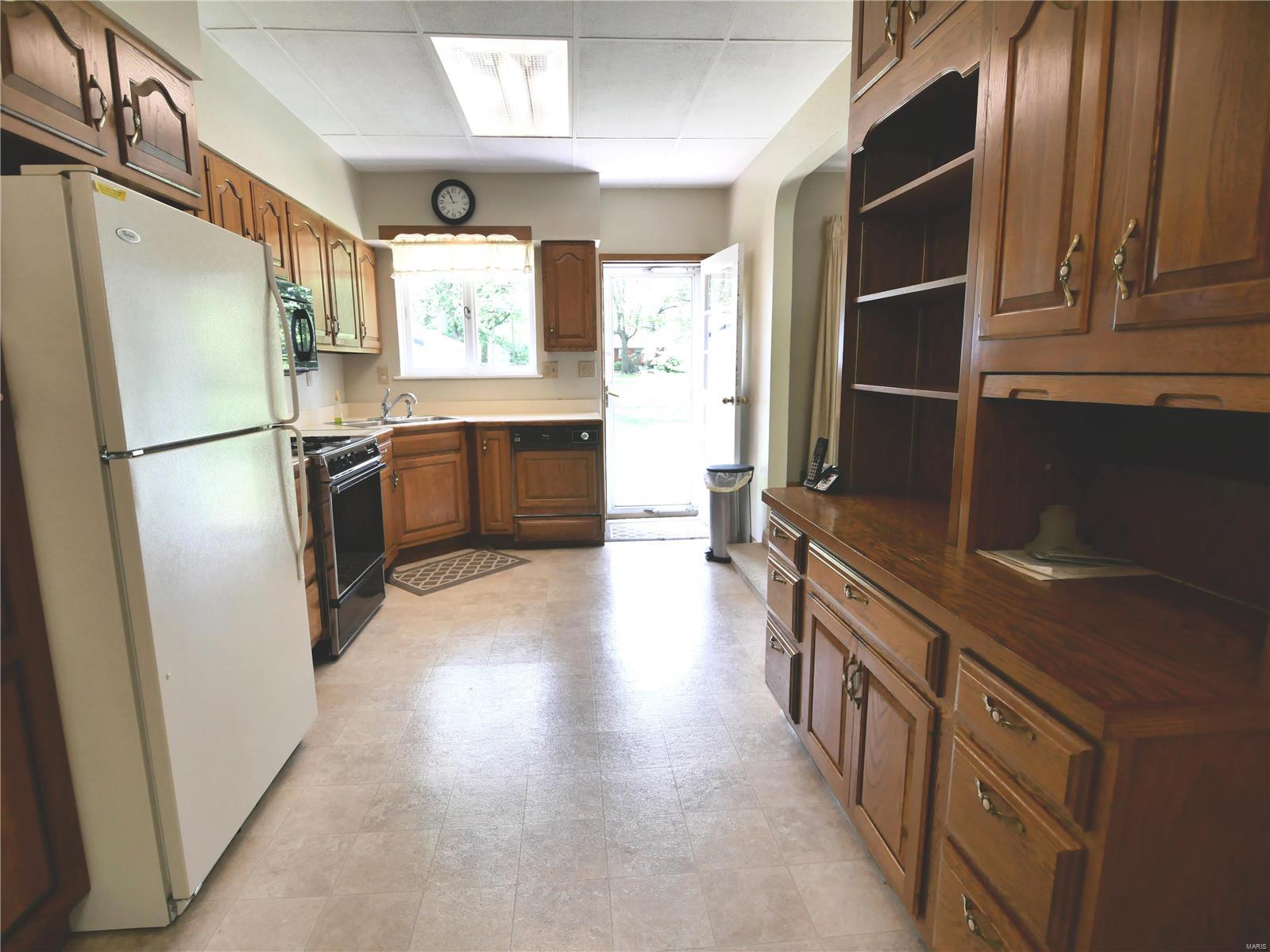 1102 Stein Road St. Louis, MO 63135 - Photo 20 of 44 Gallery Image 20