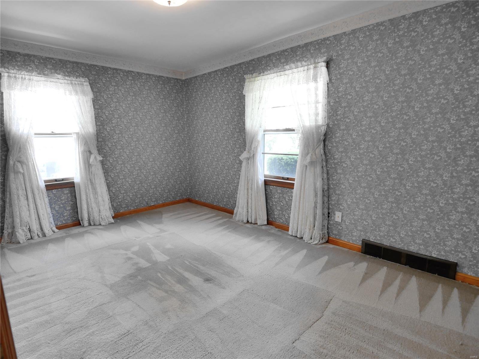 1102 Stein Road St. Louis, MO 63135 - Photo 24 of 44 Gallery Image 24