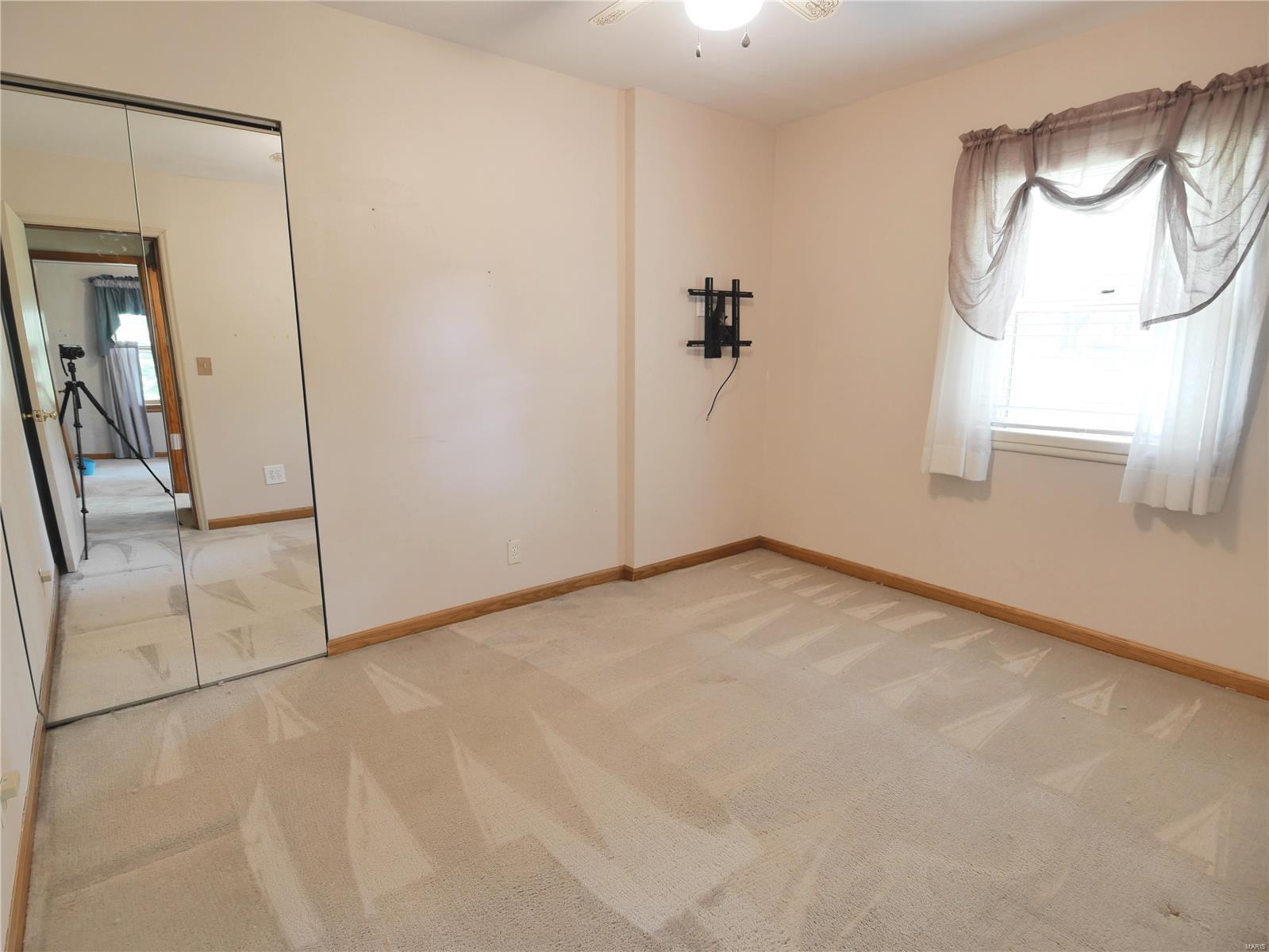 1102 Stein Road St. Louis, MO 63135 - Photo 26 of 44 Gallery Image 26