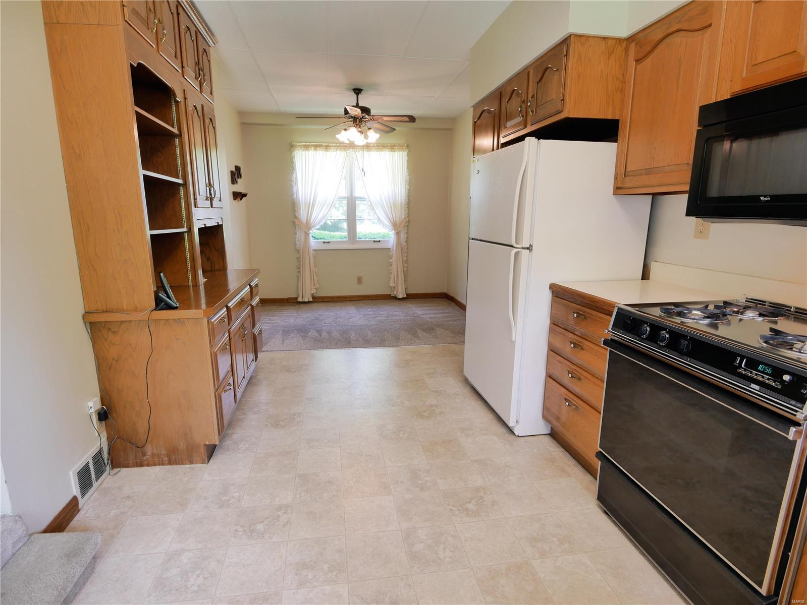 1102 Stein Road St. Louis, MO 63135 - Photo 3 of 44 Gallery Image 3
