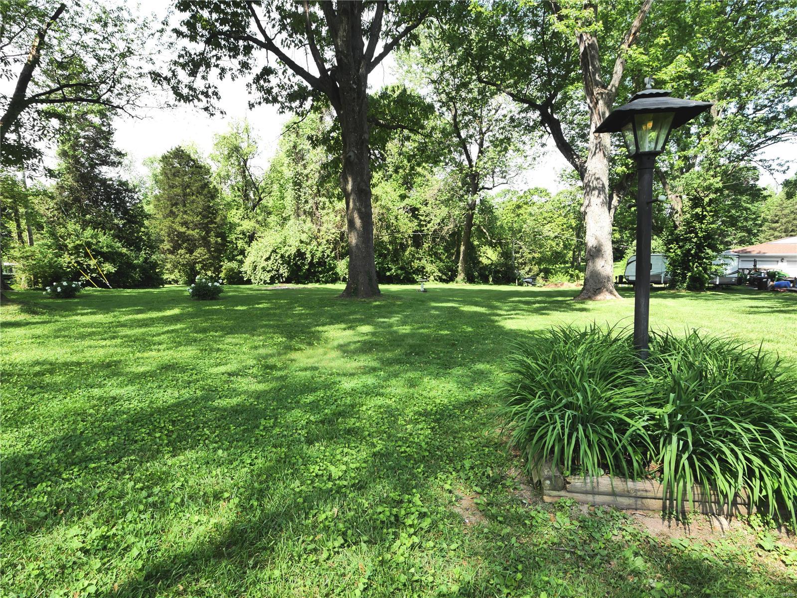 1102 Stein Road St. Louis, MO 63135 - Photo 9 of 44 Gallery Image 9