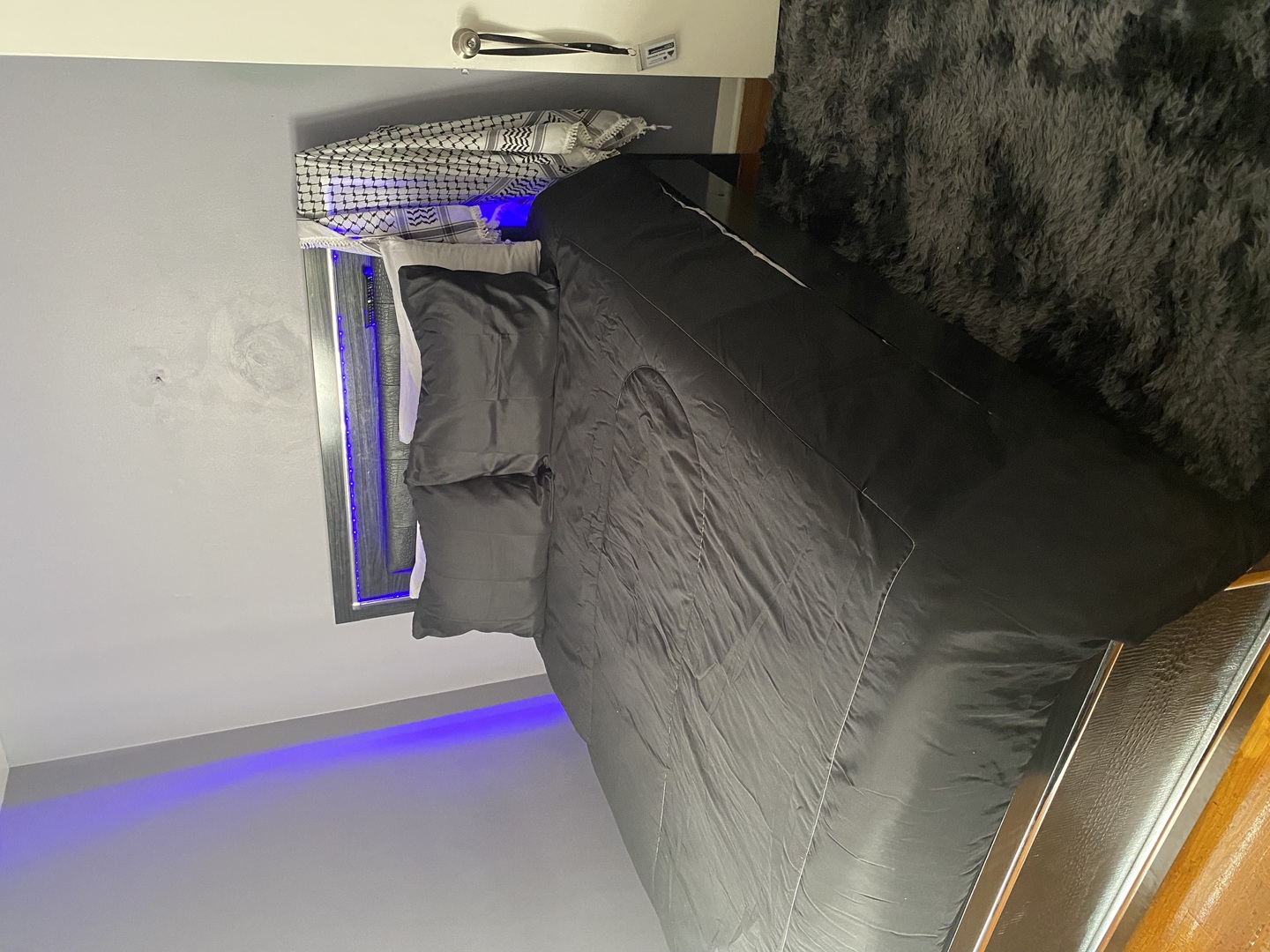 14443 Des Plaines Street Harvey, IL 60426 - Photo 8 of 12 a utility room with dryer and washer