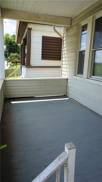 305 Freeport Road Creighton, PA 15030 - Photo 3 of 24