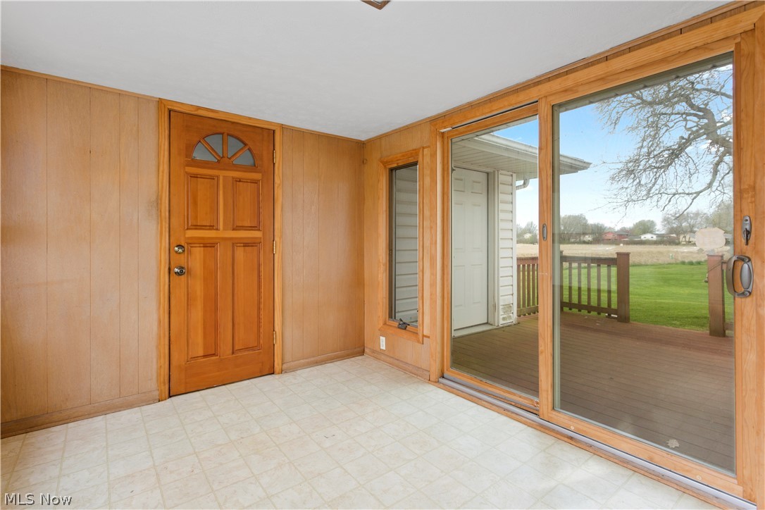 8514 West Ridge Road Elyria, OH 44035 - Photo 25 of 33 Three Season Porch with sliding doors to composite deck