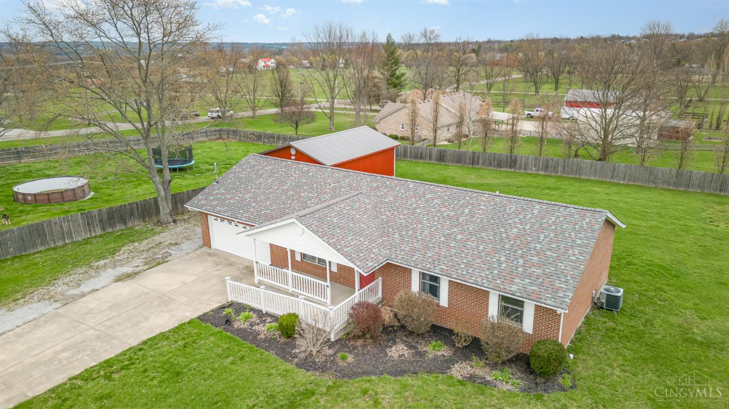 2094 Gardner Road Hamilton, OH 45013 - Photo 3 of 31