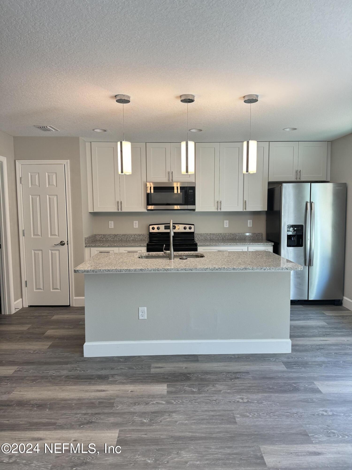 7514 Reed Street Jacksonville, FL 32208 - Photo 4 of 24 8DD60272-6E1E-4B3B-A40E-063C761B0853