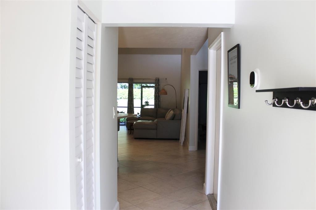 22383 Thousand Pines Lane Boca Raton, FL 33428 - Photo 2 of 29 a en suite bathroom with a toilet