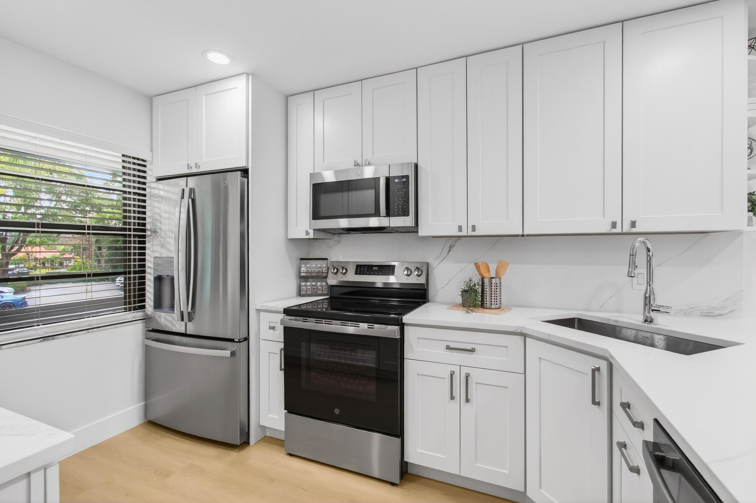 21691 Tall Palm Circle, Unit 3B Boca Raton, FL 33433 - Photo 17 of 66 DSC_5139