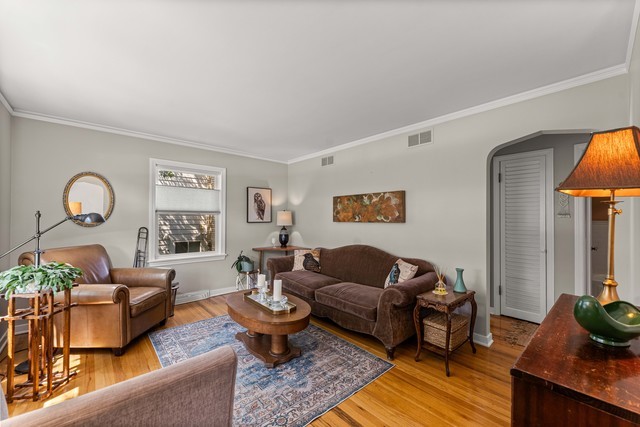 725 North County Line Road Hinsdale, IL 60521 - Photo 8 of 30