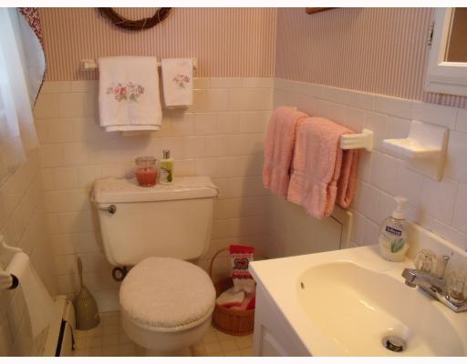 15 Wilson Road Middletown, RI 02842 - Photo 8 of 12 Other. Lav off bedroom
