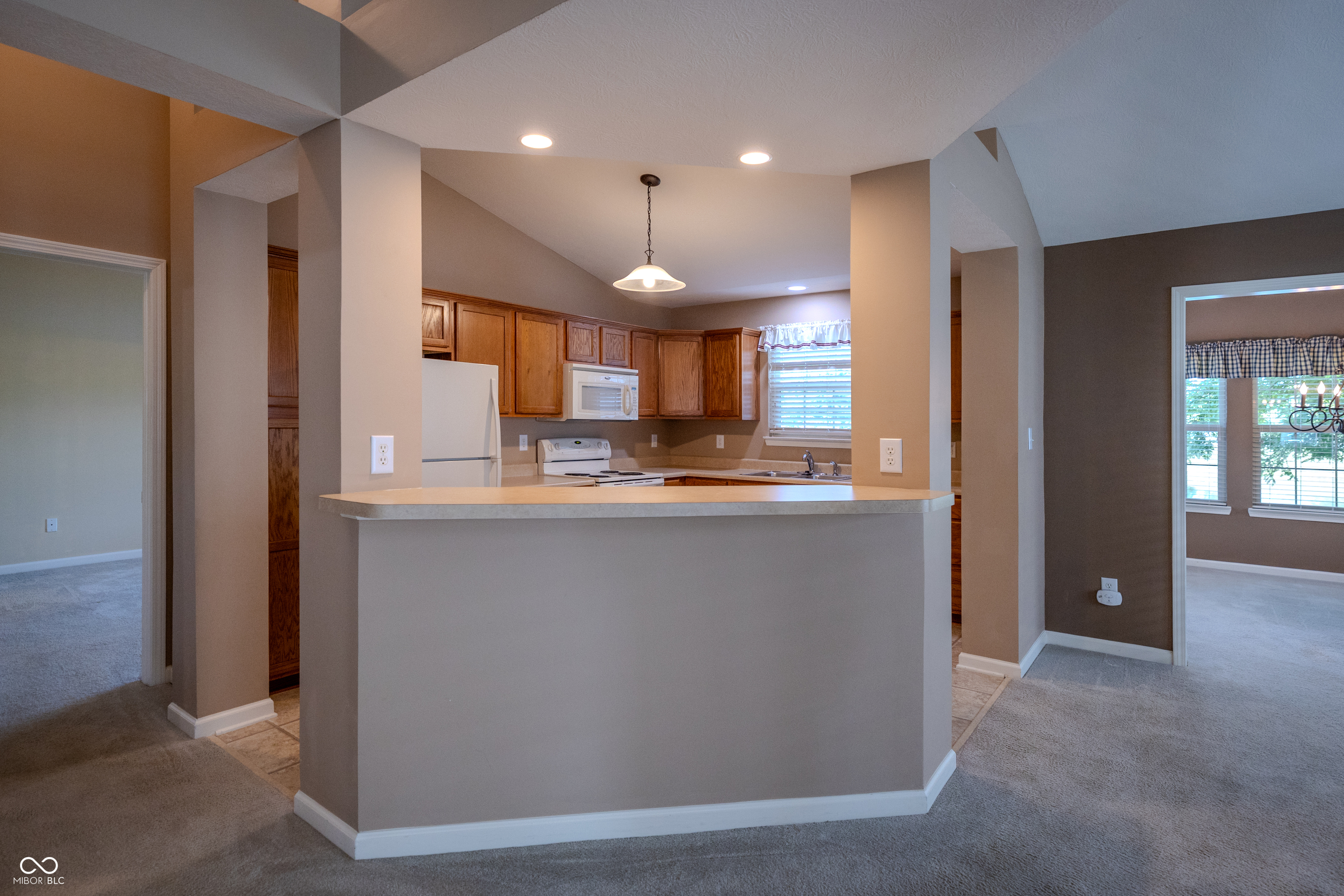 12682 Whisper Way Fishers, IN 46037 - Photo 8 of 23 Gallery Image 8