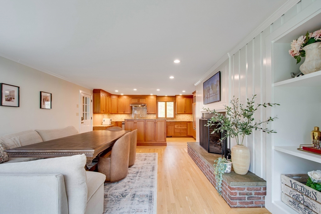 48 Miller Hill Road Dover, MA 02030 - Photo 4 of 26 a living room with furniture and potted plant