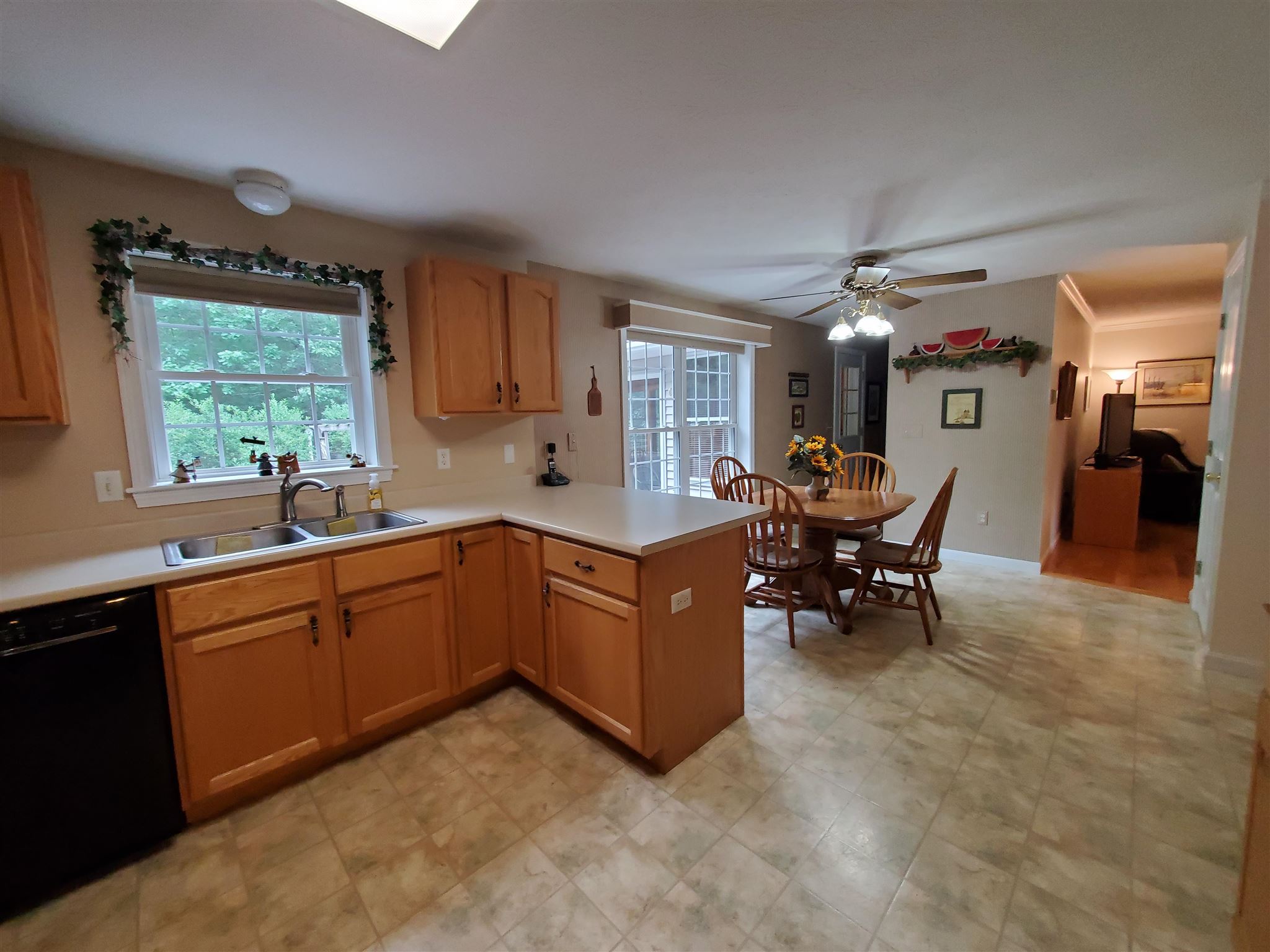28 Harvest Road Chichester, NH 03258 - Photo 8 of 40