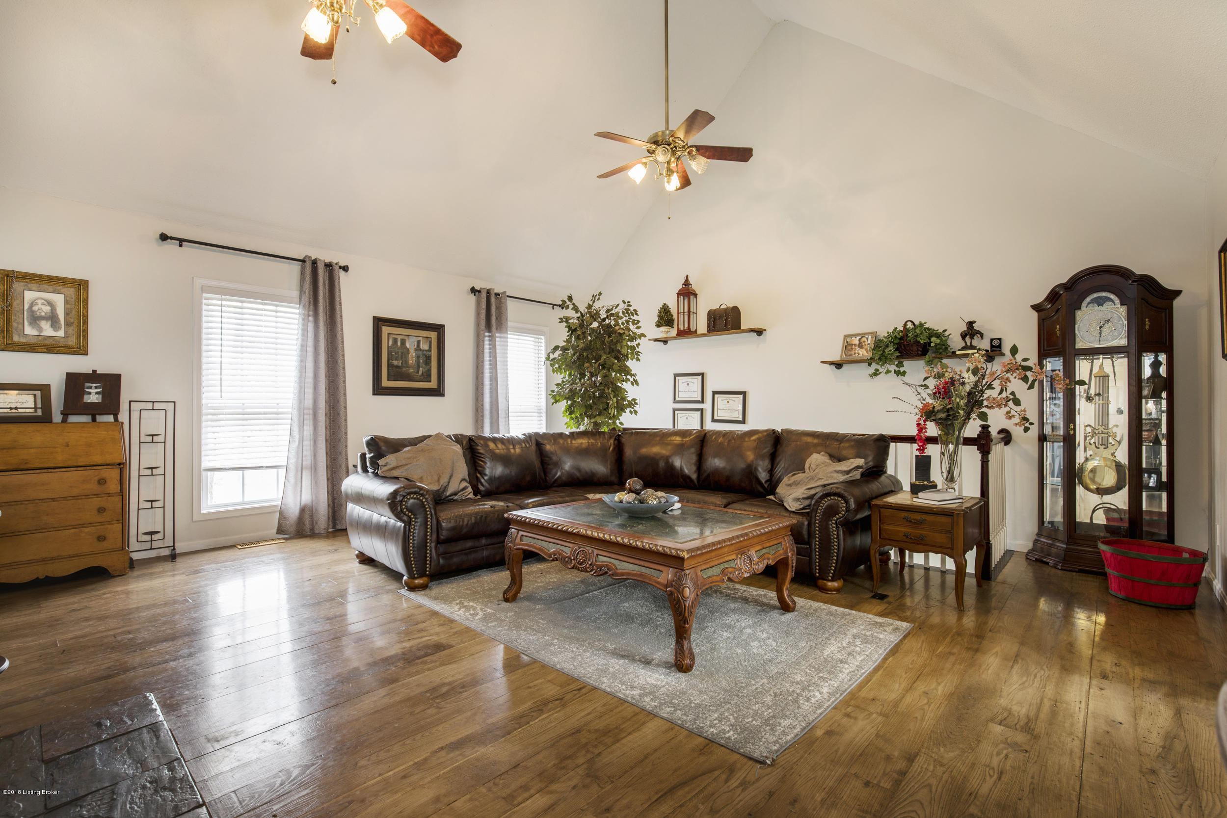 388 Bart Smith Road Smithfield, KY 40068 - Photo 6 of 45 6-living room
