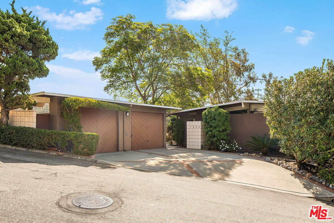 1500 North Tigertail Road Los Angeles, CA 90049 - Photo 48 of 55 Gallery Image 48