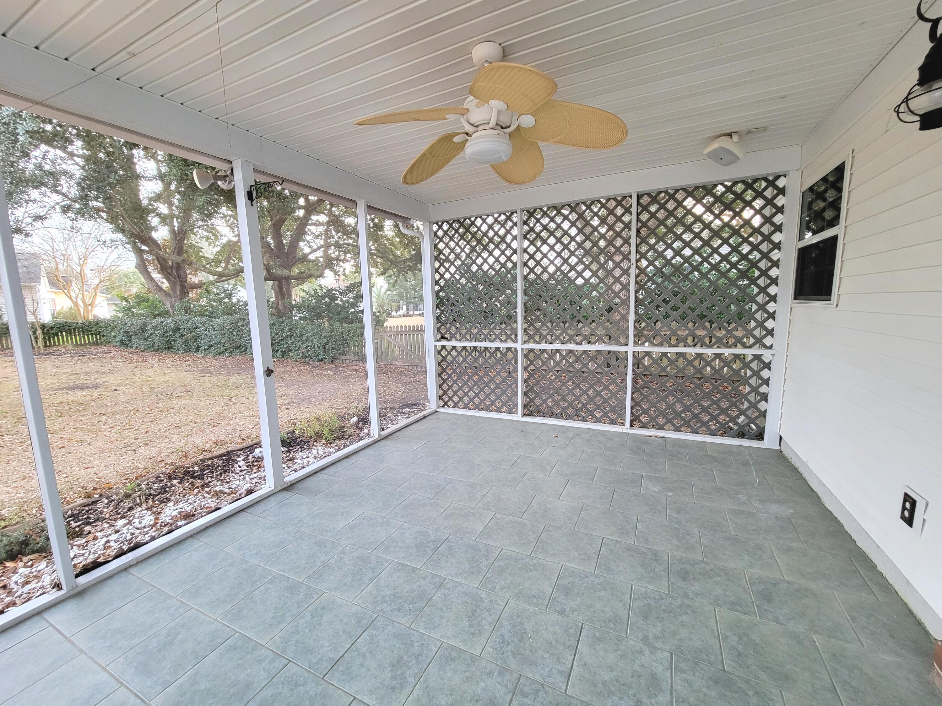 3260 Heathland Way Mount Pleasant, SC 29466 - Photo 23 of 27 20220208_171318 (edited) (1)