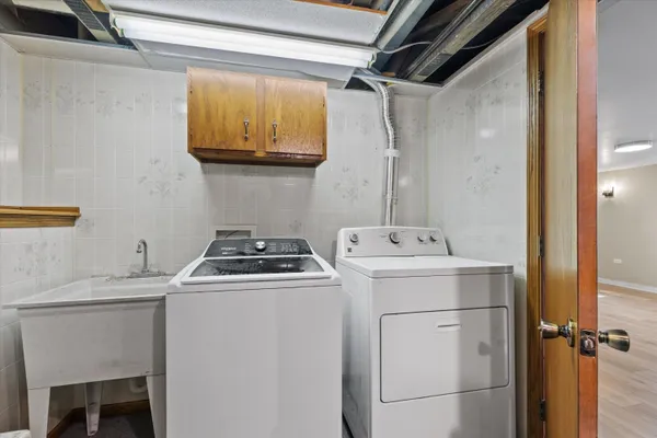 $295,000 | 609 Clinton Street, Horicon, WI 53032