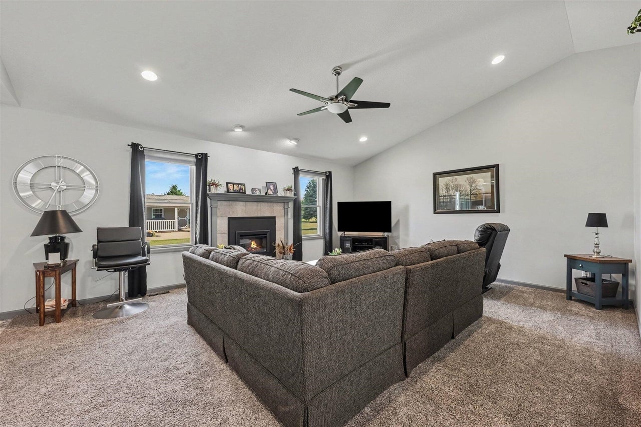1812 Liberty Woods Road Clarklake, MI 49234 - Photo 5 of 29 Gallery Image 5