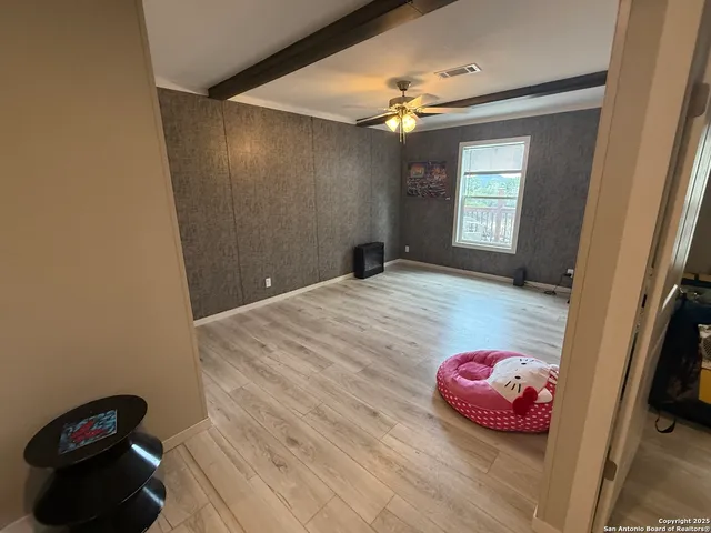 $1,600 | 133 Canyon Lake East, Bandera, TX 78003