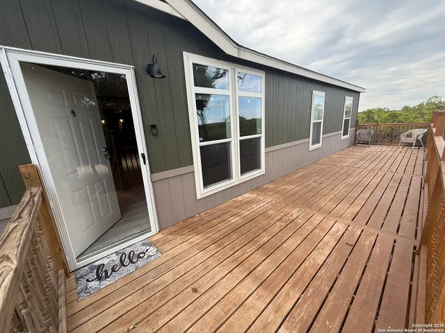 $1,600 | 133 Canyon Lake East, Bandera, TX 78003