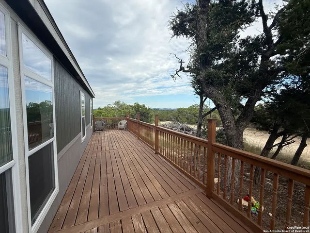 $1,600 | 133 Canyon Lake East, Bandera, TX 78003