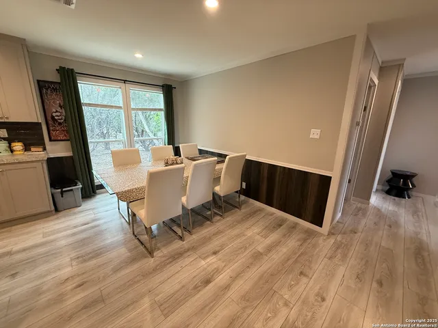 $1,600 | 133 Canyon Lake East, Bandera, TX 78003