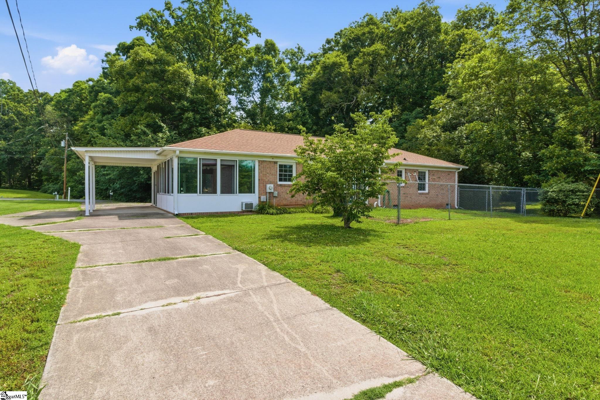 136 Country Club Road Gaffney, SC 29340 - Photo 26 of 27