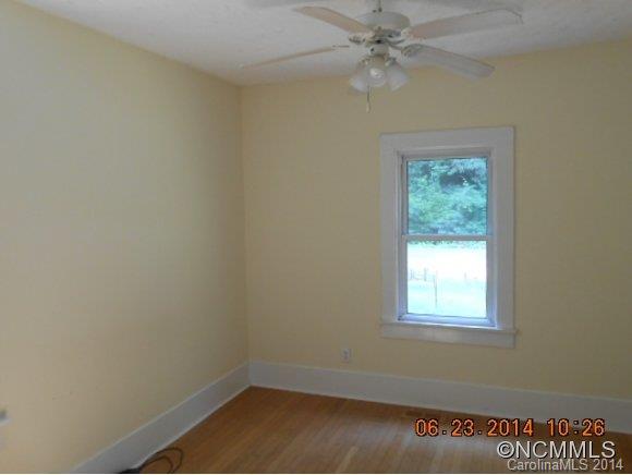 38 Spooks Branch Road Asheville, NC 28804 - Photo 12 of 20 Gallery Image 12
