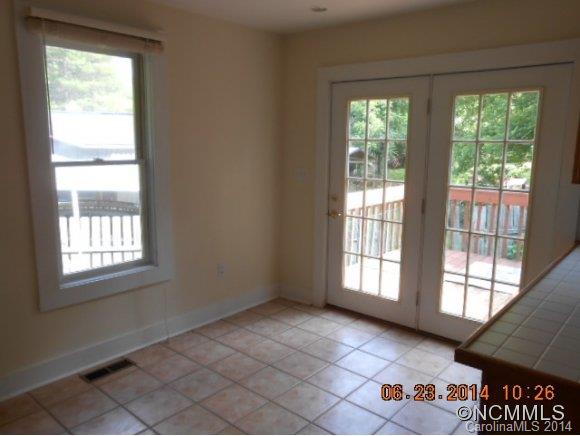 38 Spooks Branch Road Asheville, NC 28804 - Photo 8 of 20 Gallery Image 8