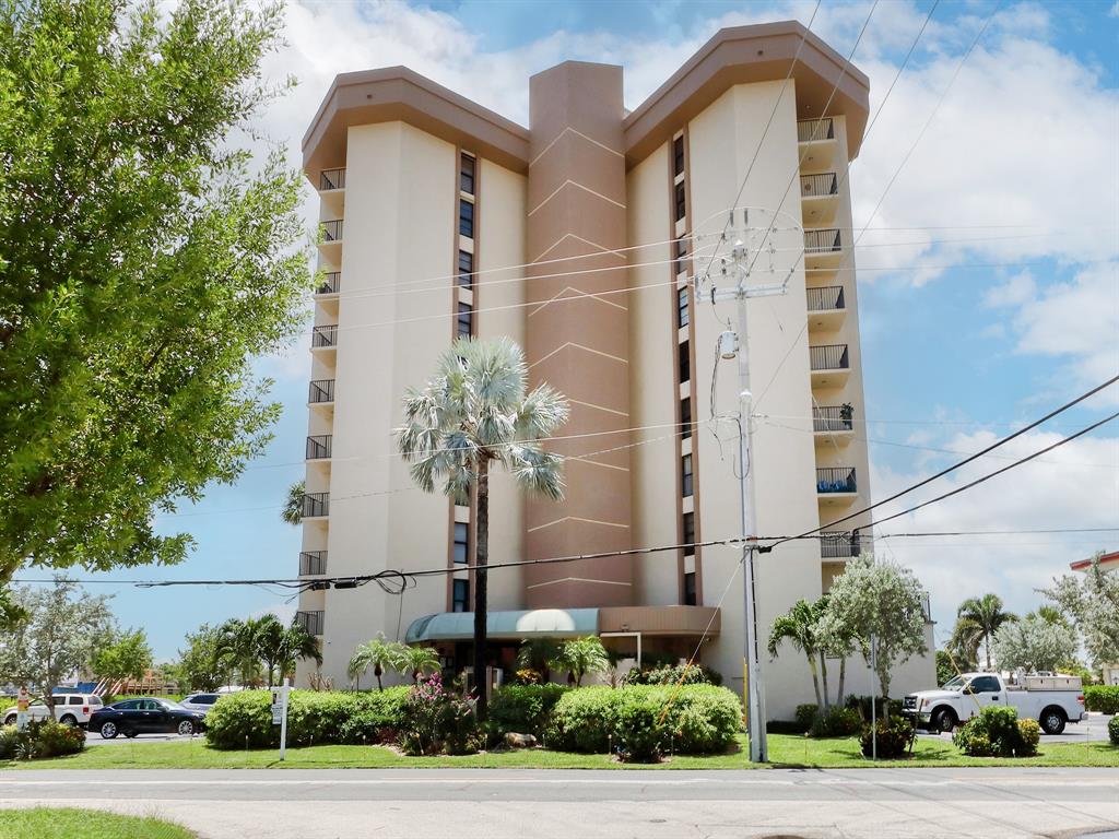 501 North Riverside Dr Unit 301  