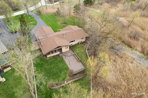 $525,000 | 27317 West Lakeview Drive South, Wauconda, IL 60084