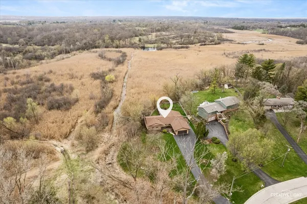 $525,000 | 27317 West Lakeview Drive South, Wauconda, IL 60084