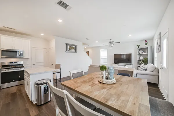 $2,150 | 26407 Red Clover Drive, Magnolia, TX 77355