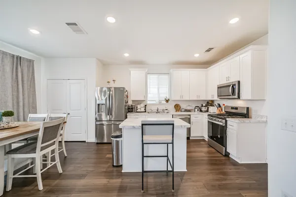 $2,150 | 26407 Red Clover Drive, Magnolia, TX 77355