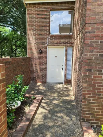 $1,995 | 1914 Shorewood Drive, Grapevine, TX 76051