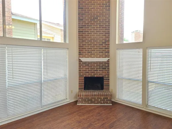 $1,995 | 1914 Shorewood Drive, Grapevine, TX 76051