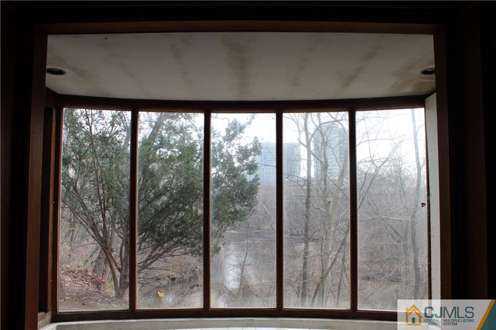 1 Edgebrook Road New Brunswick, NJ 08901 - Photo 5 of 8