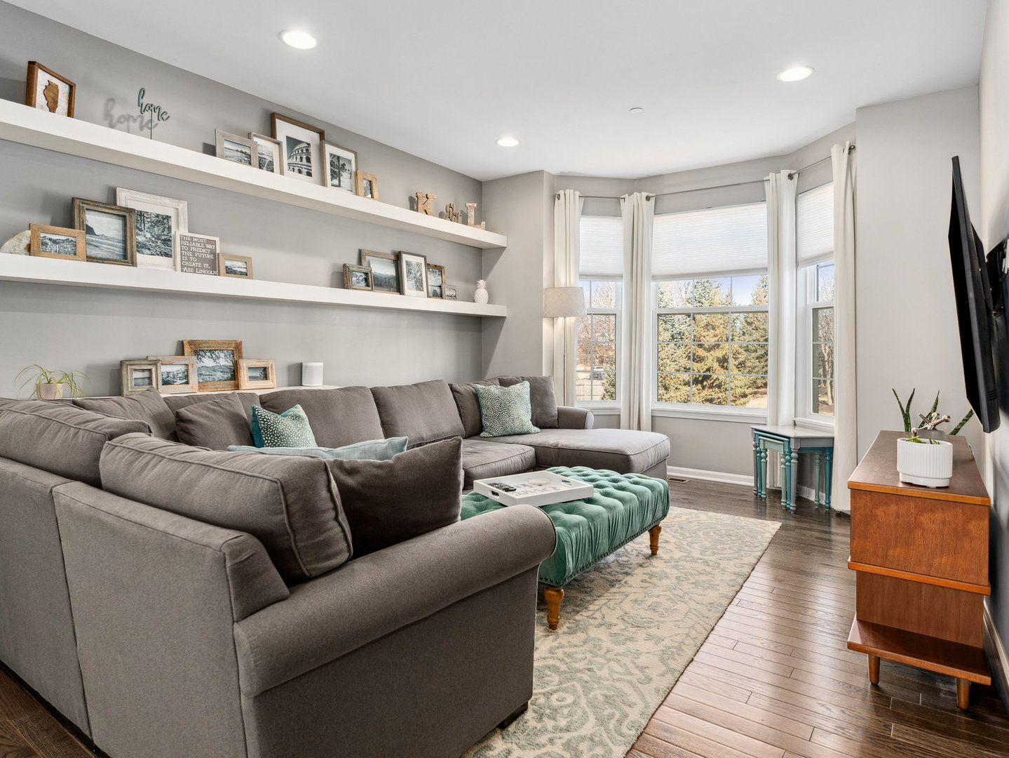 2933 Henley Lane Naperville, IL 60540 - Photo 11 of 28