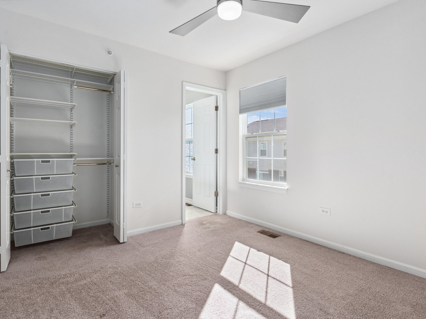 2933 Henley Lane Naperville, IL 60540 - Photo 20 of 28