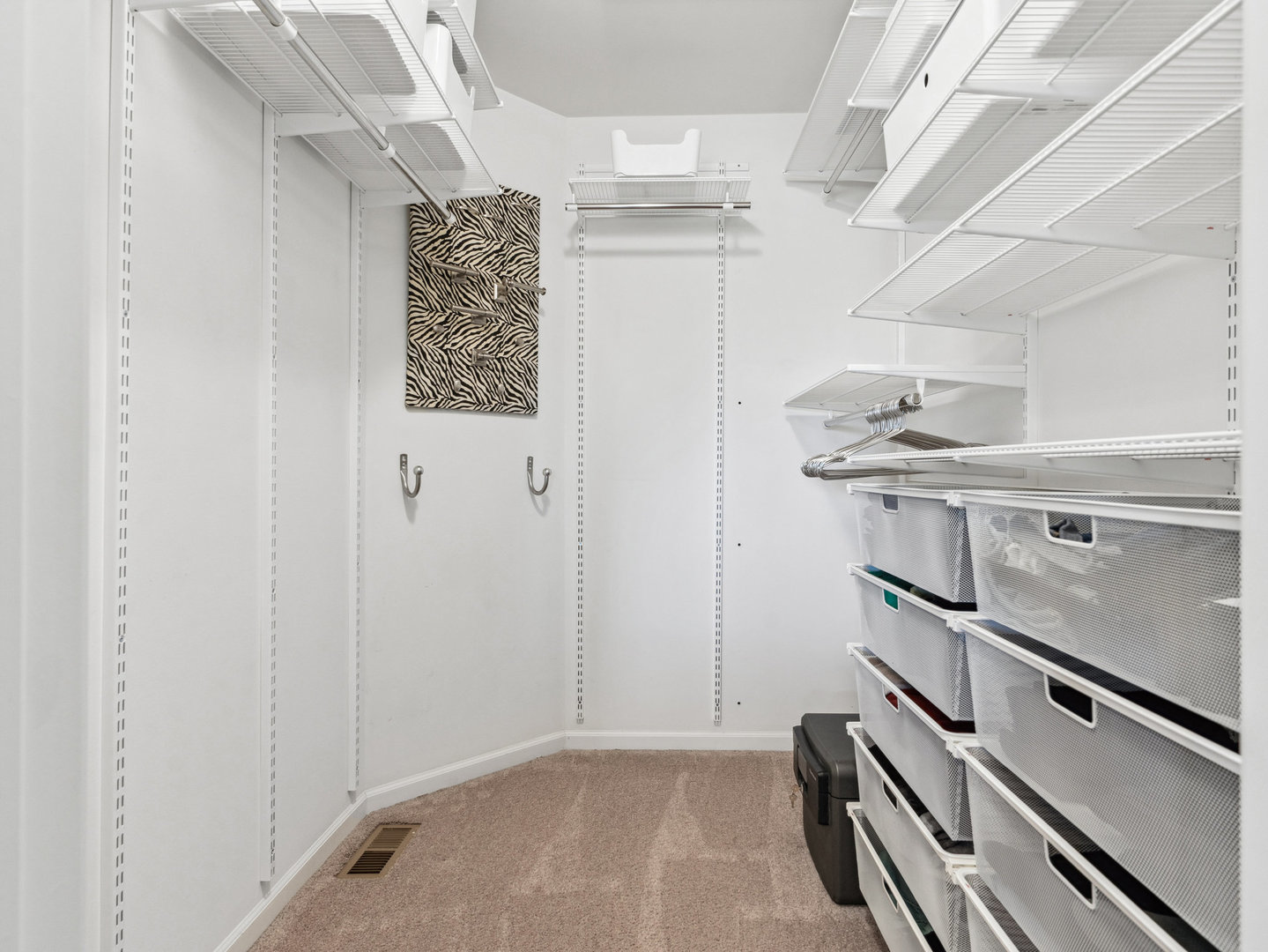 2933 Henley Lane Naperville, IL 60540 - Photo 24 of 28