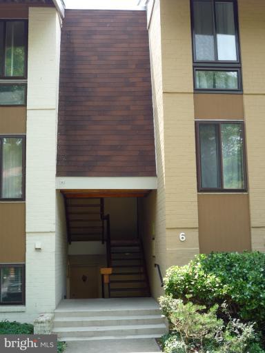 6 Cross Keys Road, Unit 6A Baltimore, MD 21210 - Photo 3 of 30 a view of outdoor space