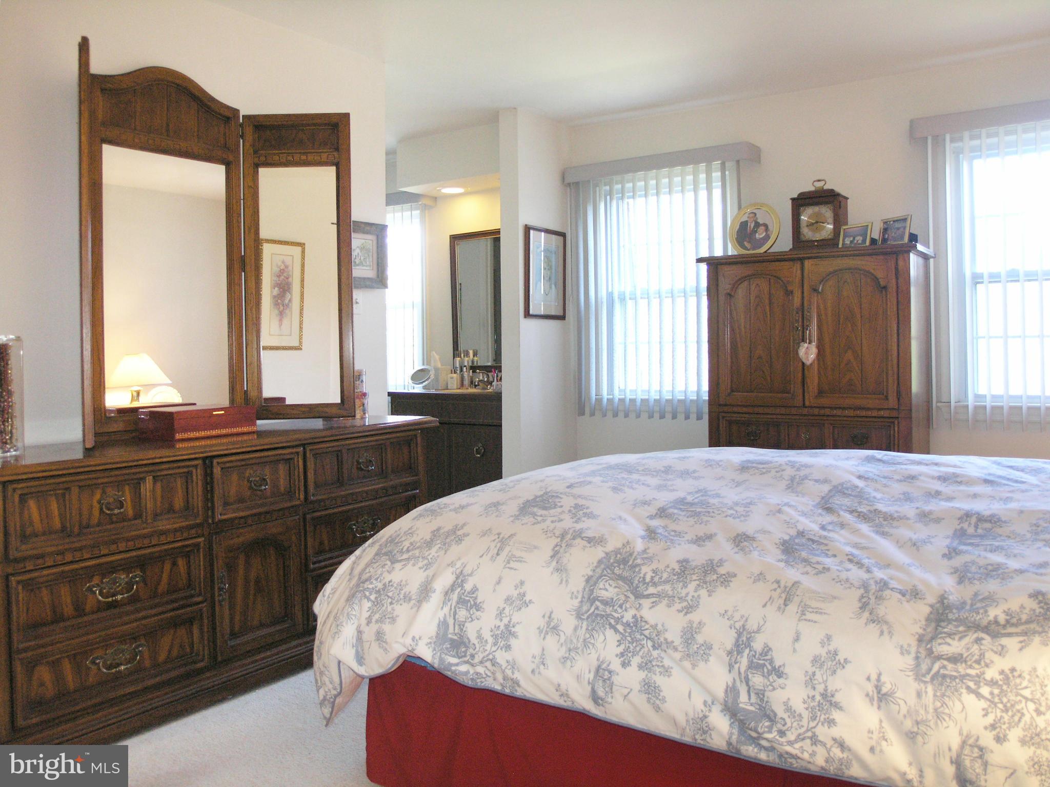 1812 Golf View Court Reston, VA 20190 - Photo 14 of 29 Bedroom (Master)