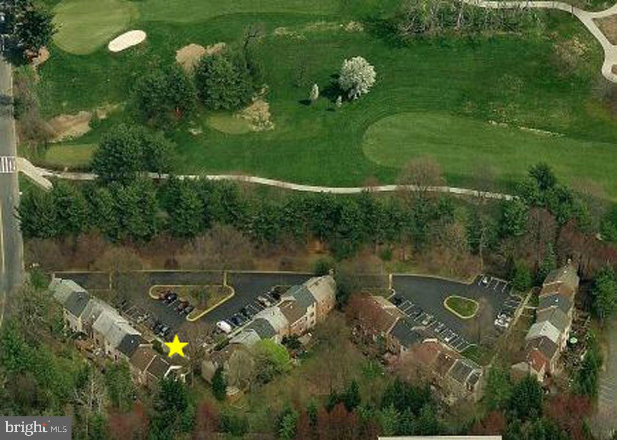 1812 Golf View Court Reston, VA 20190 - Photo 23 of 29 AERIAL
