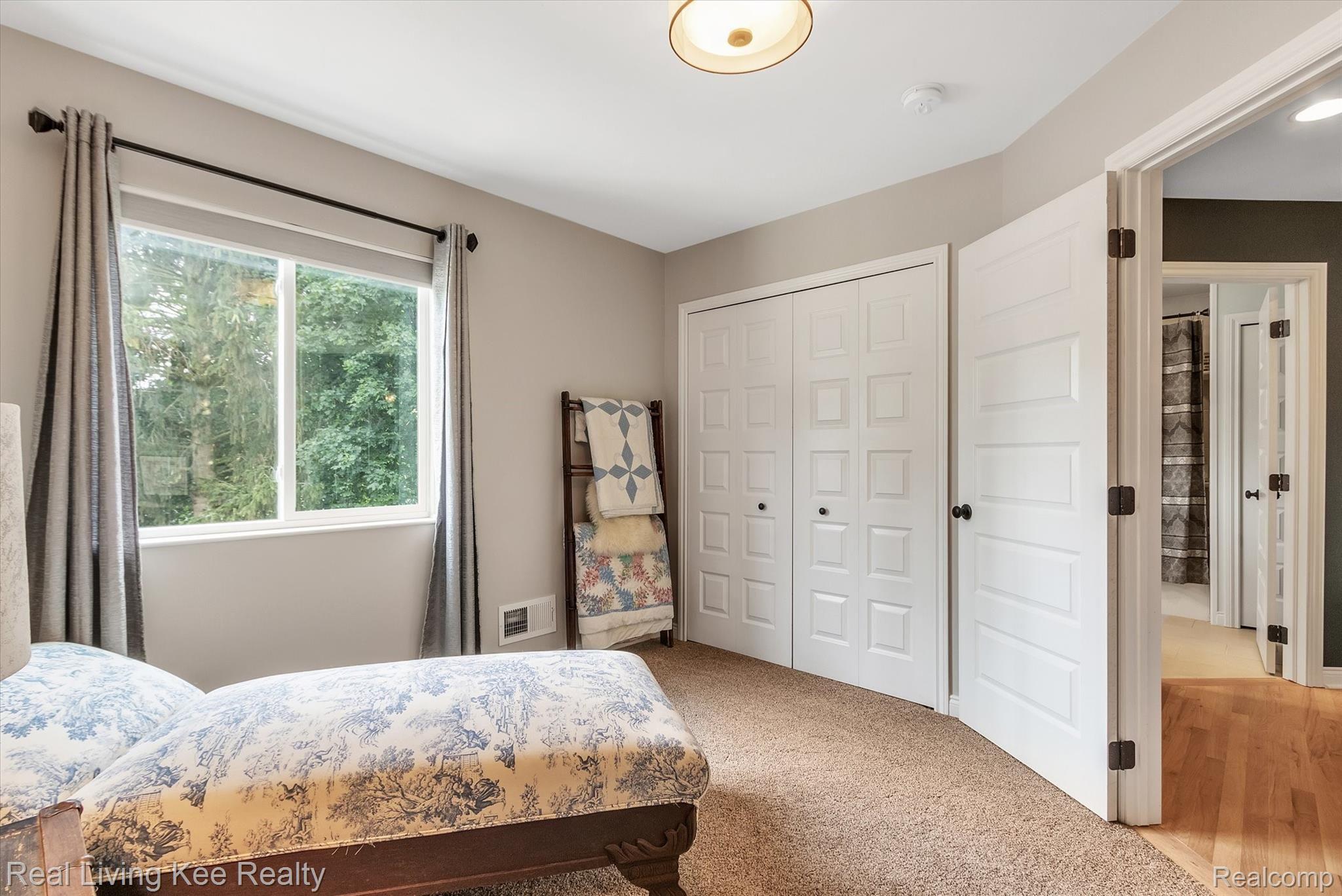 706 Parkdale Road Rochester, MI 48307 - Photo 36 of 40 36-706-Parkdale-Rd-WindowStill-Real-Estate-Photography-36.jpg
