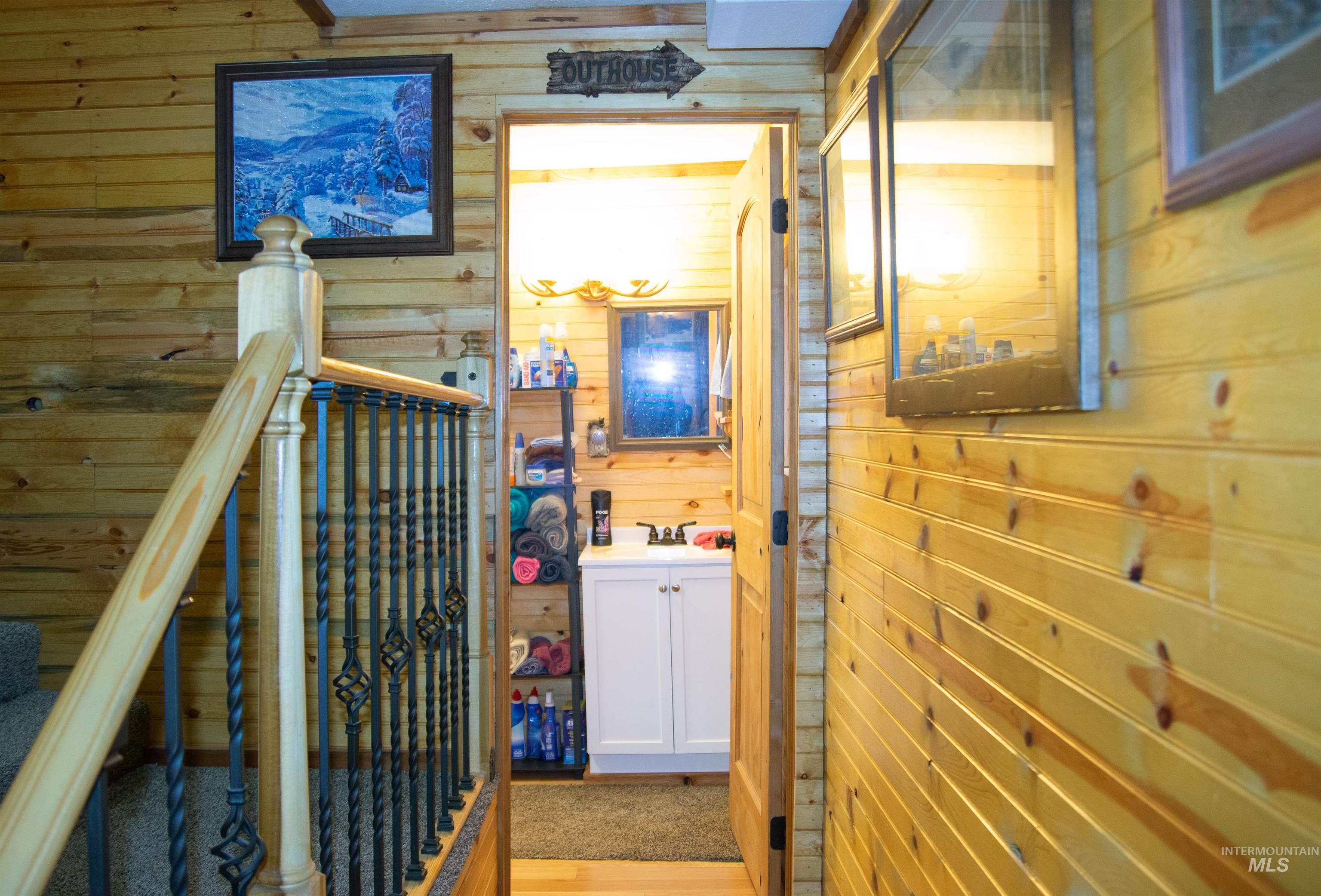 598 West Mountain Road Cascade, ID 83611 - Photo 20 of 24